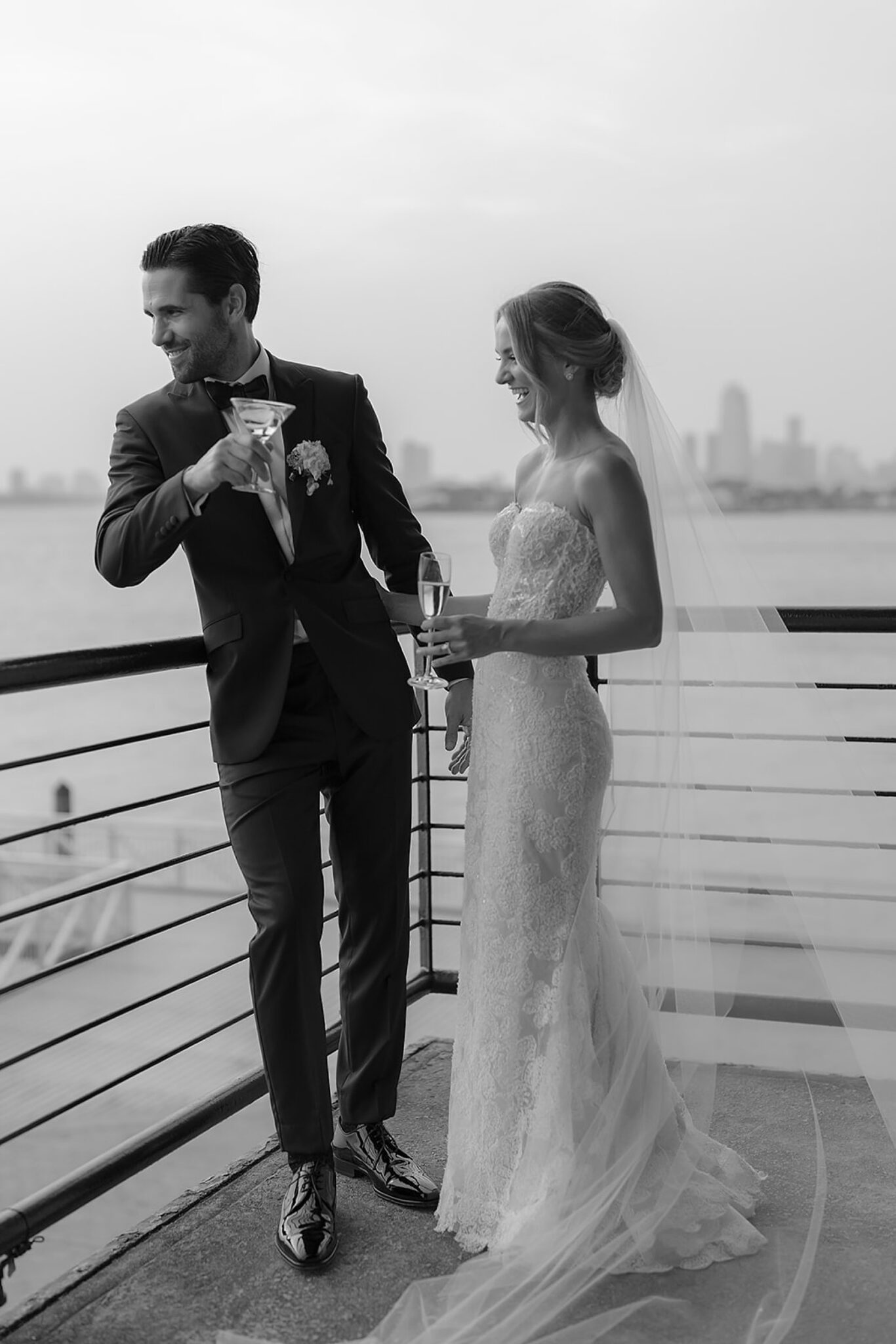 Liberty Warehouse, Brooklyn, New York Luxury Wedding Photography by Wedding Photographer Magi Fisher 0084
