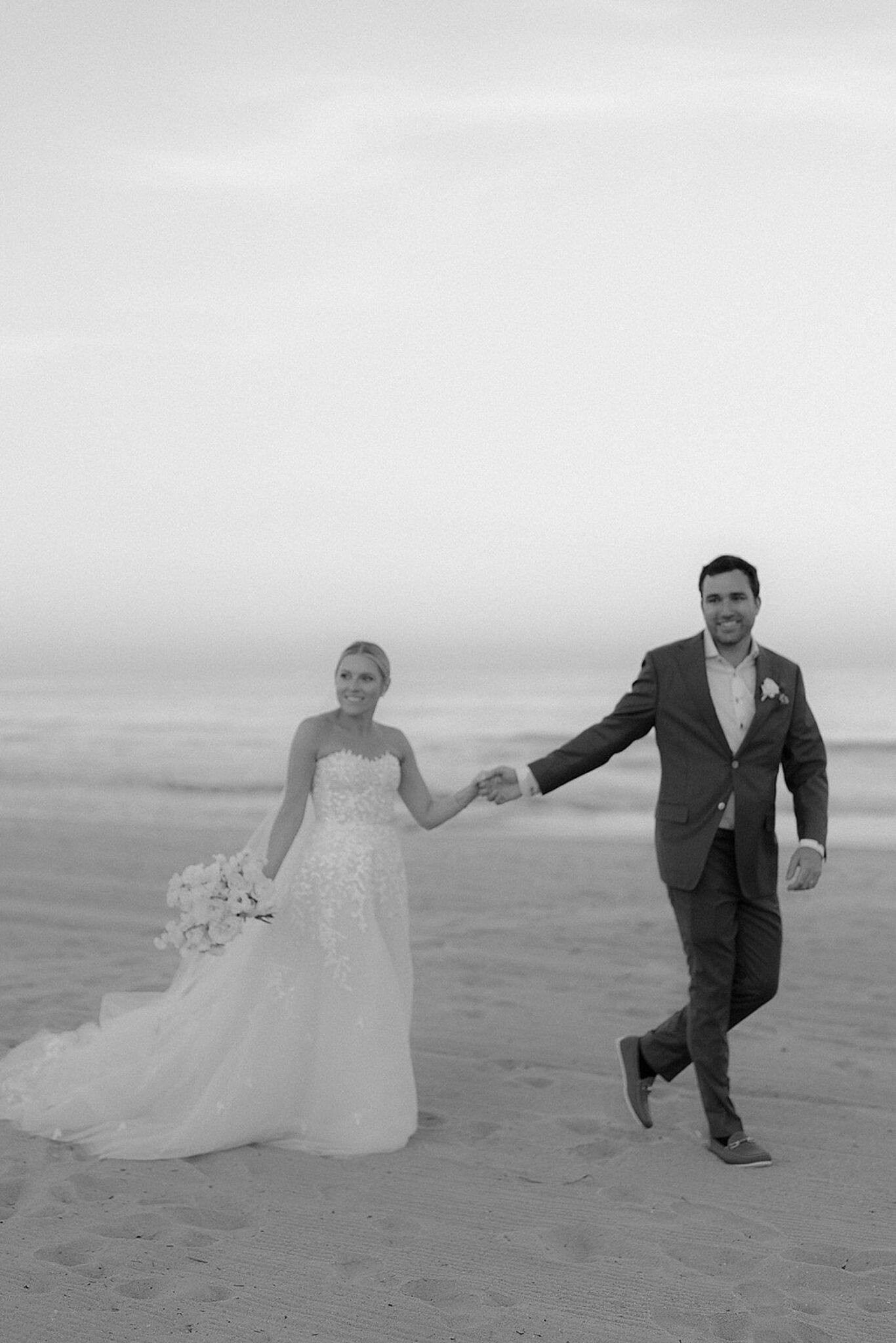 Edgewater Beach & Cabana Club, NJ Luxury Wedding Photography by New Jersey Wedding Photographer Magi Fisher with Wile Events 0105